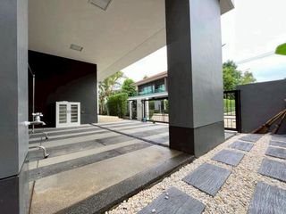 Haus zur Miete mit 3 Zimmer in Bang Kapi, Bangkok