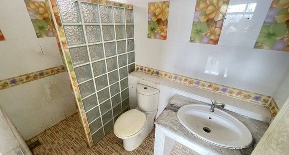Продажа 1 кровать дом в Bang Bua Thong, Нонтабури