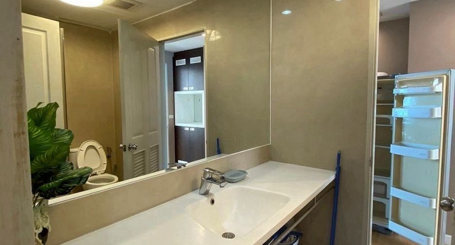 À louer et à vendre 2 chambres condo à Sathon, Bangkok
