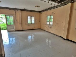 Продажа 1 кровать дом в Bang Bua Thong, Нонтабури
