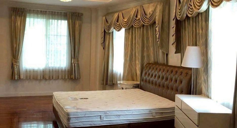 For rent 5 bedrooms house in Taling Chan, Bangkok
