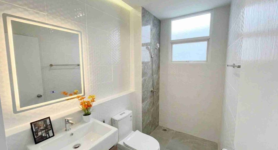 For sale 3 bedrooms townhouse in Don Mueang, Bangkok