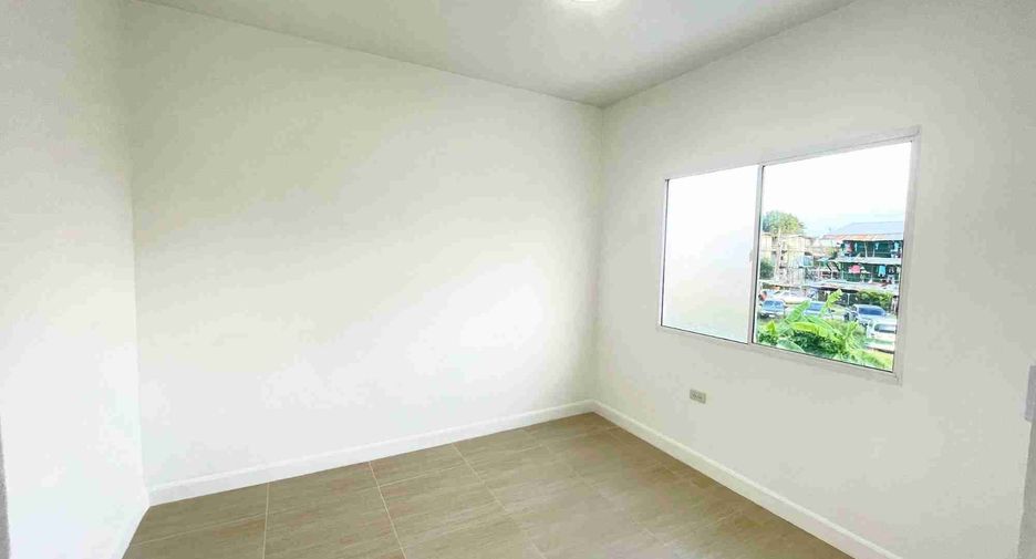 For sale 3 bedrooms townhouse in Don Mueang, Bangkok