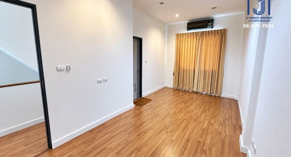ขาย 3 ห้องนอน ทาวน์เฮ้าส์ ใน ลาดพร้าว, กรุงเทพฯ