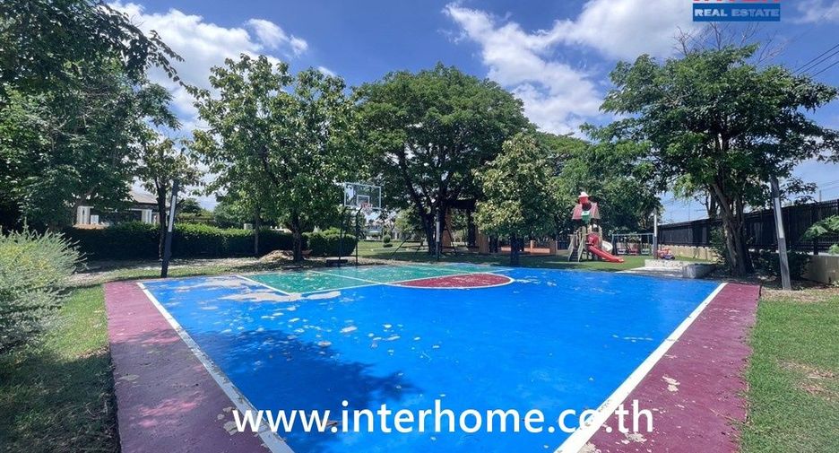 For sale 3 bedrooms house in Bang Bo, Samut Prakan