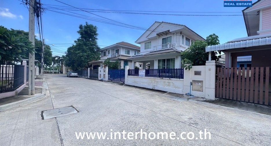 For sale 3 bedrooms house in Bang Bo, Samut Prakan