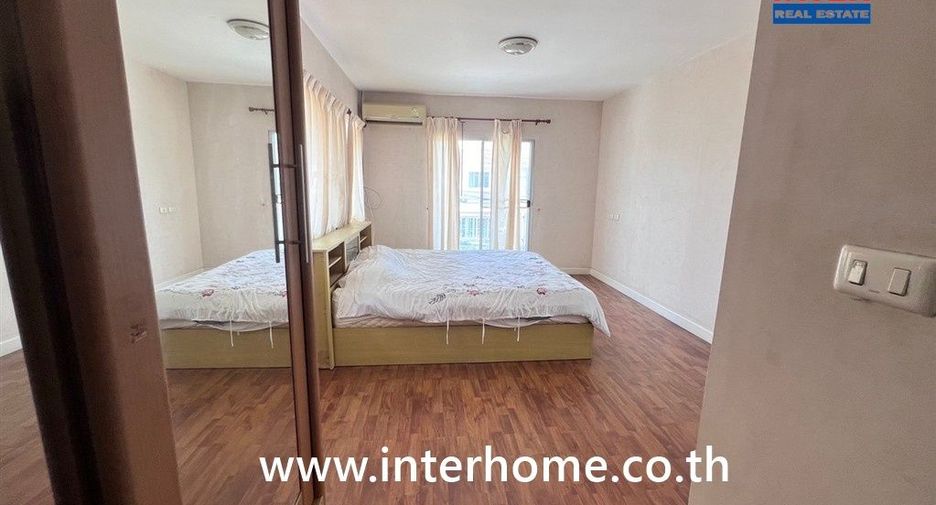 For sale 3 bedrooms house in Bang Bo, Samut Prakan