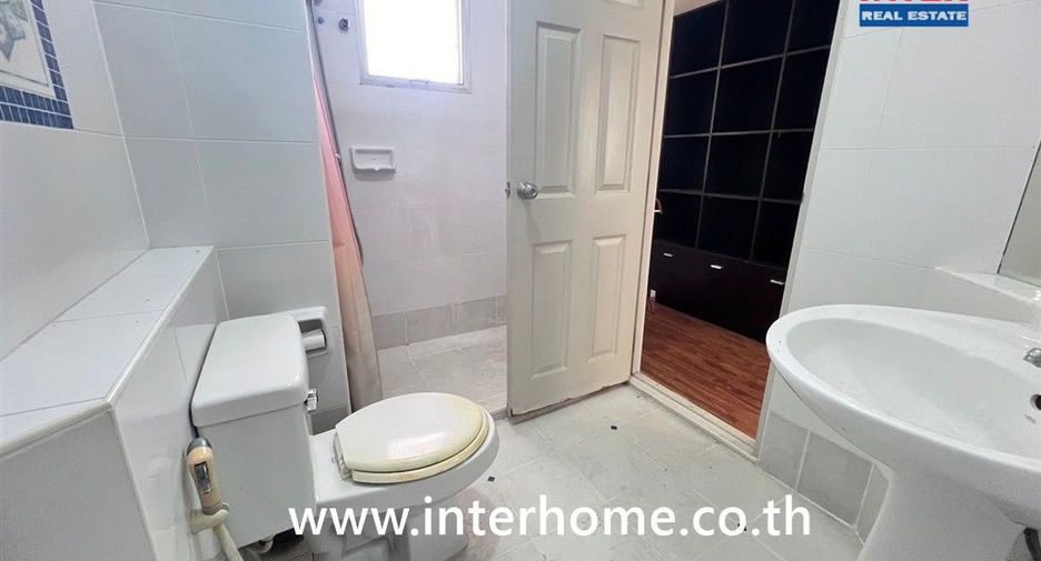 For sale 3 bedrooms house in Bang Bo, Samut Prakan