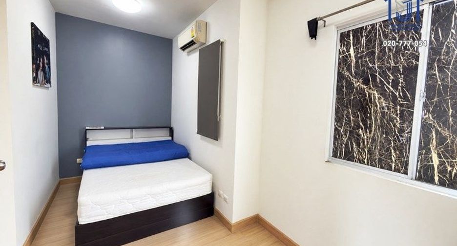 Продажа 4 спальни таунхаус в Mueang Pathum Thani, Патумтани