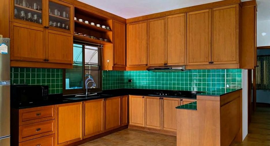 Аренда 3 спальни вилла в Huay Yai, Паттайя