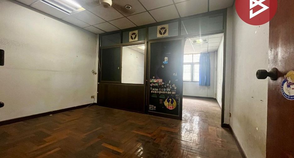À vendre 4 chambres local commercial à Bang Sue, Bangkok
