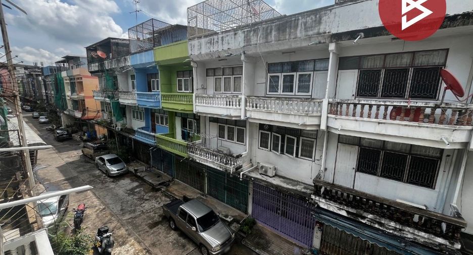 À vendre 4 chambres local commercial à Bang Sue, Bangkok