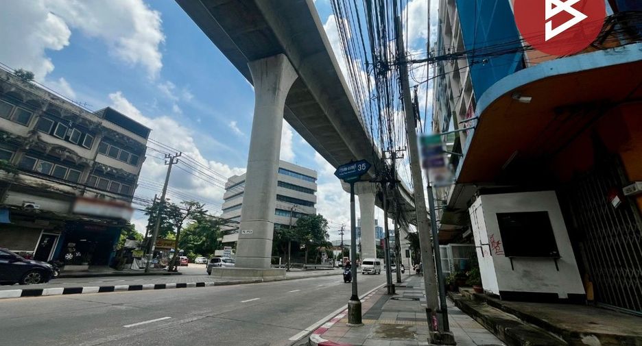 À vendre 4 chambres local commercial à Bang Sue, Bangkok