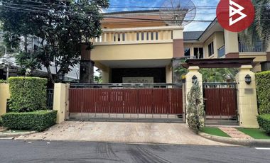 For sale 3 bedrooms house in Taling Chan, Bangkok