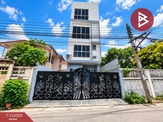 For sale 4 ベッドルーム house in Bangkok Noi, Bangkok