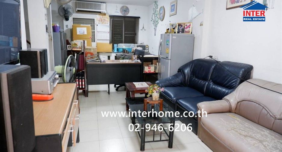 Reihenhaus zum Kauf mit 3 Zimmer in Mueang Pathum Thani, Pathum Thani
