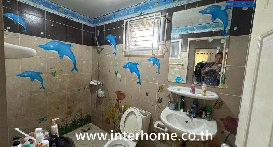 Reihenhaus zum Kauf mit 3 Zimmer in Mueang Pathum Thani, Pathum Thani