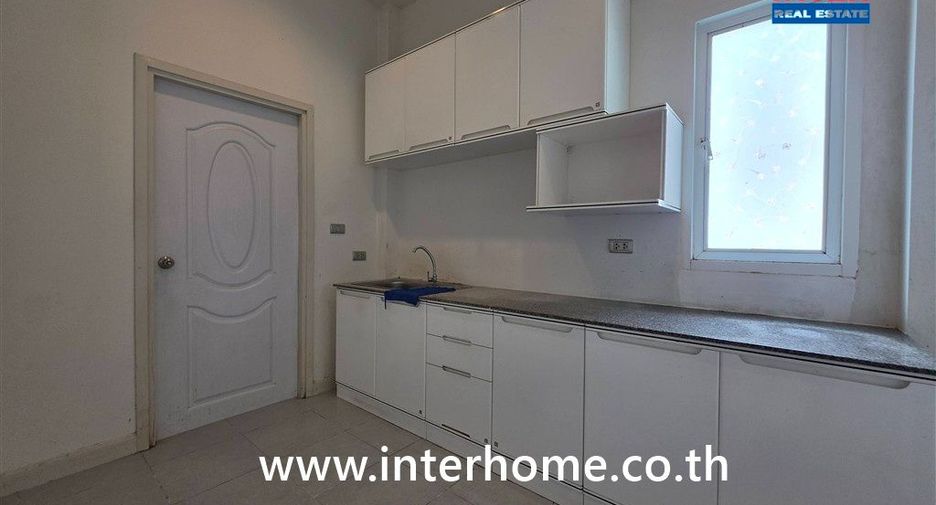 Haus zum Kauf mit 3 Zimmer in Min Buri, Bangkok
