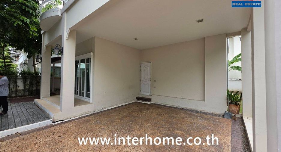 Haus zum Kauf mit 3 Zimmer in Min Buri, Bangkok