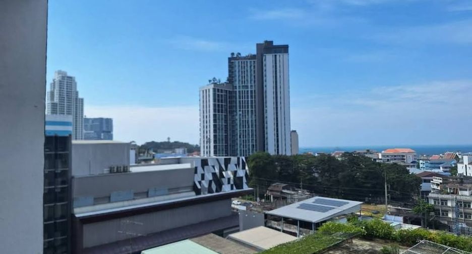 For sale 1 bed condo in Si Racha, Chonburi