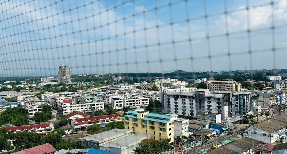 For sale 1 bed condo in Si Racha, Chonburi