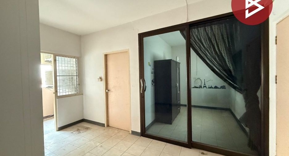 For sale 2 bedrooms condo in Nakhon Chai Si, Nakhon Pathom