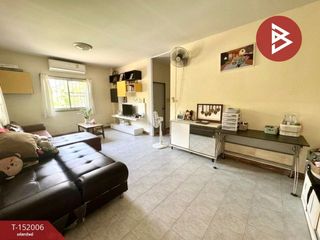 Casa adosada en venta de 4 habitaciones en Mueang Chon Buri, Chonburi