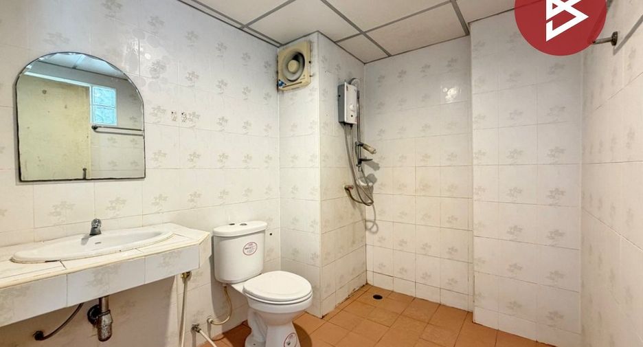 For sale 1 bed condo in Mueang Chon Buri, Chonburi