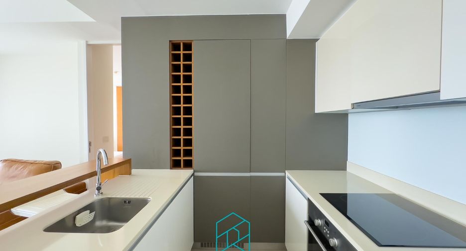 For rent 1 bed condo in Sathon, Bangkok