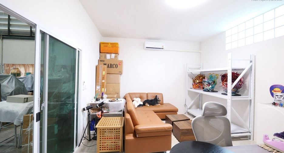 Продажа 4 спальни склад в Pak Kret, Нонтабури