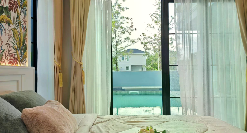 For sale 3 bedrooms villa in Saraphi, Chiang Mai