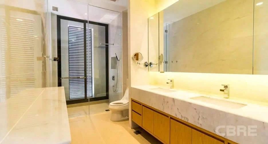 Casa en venta de 4 habitaciones en Suan Luang, Bangkok