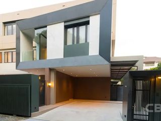 À vendre 4 chambres maison à Suan Luang, Bangkok