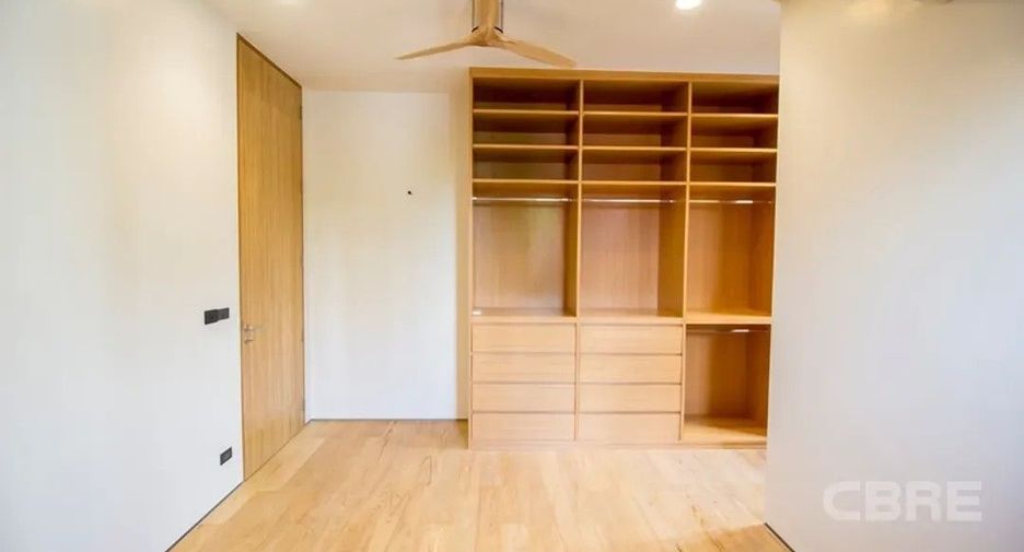 Casa en venta de 4 habitaciones en Suan Luang, Bangkok