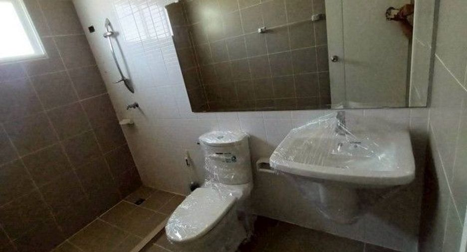 Casa adosada en venta de 1 habitaciones en Bang Bua Thong, Nonthaburi