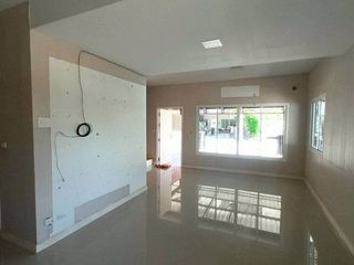 Casa adosada en venta de 1 habitaciones en Bang Bua Thong, Nonthaburi