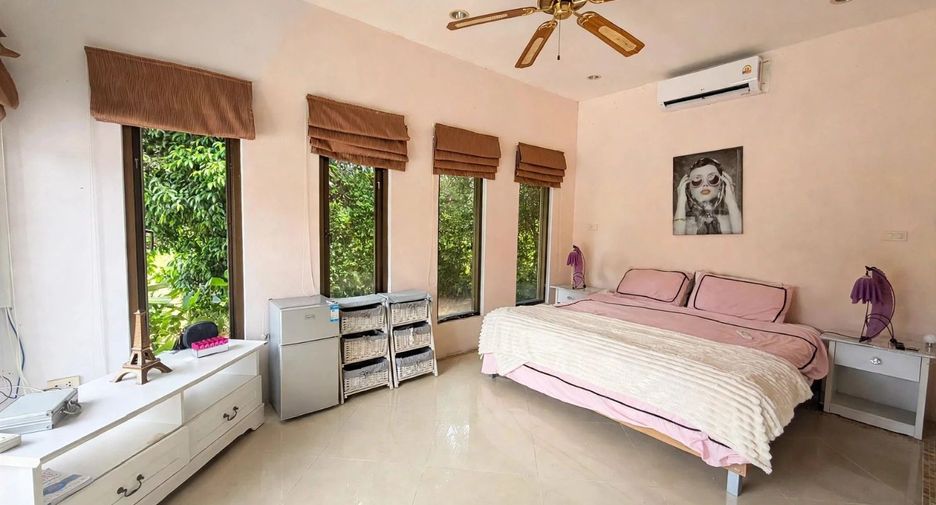 For sale 2 bedrooms villa in Huay Yai, Pattaya