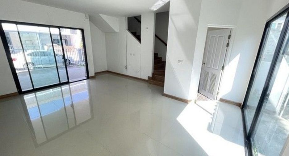 Casa adosada en venta de 1 habitaciones en Bang Bua Thong, Nonthaburi