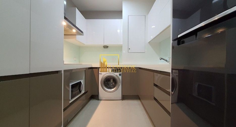 For rent 2 bedrooms condo in Pathum Wan, Bangkok