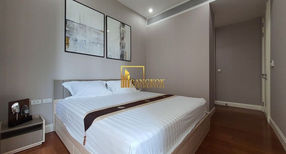 For rent 2 bedrooms condo in Pathum Wan, Bangkok