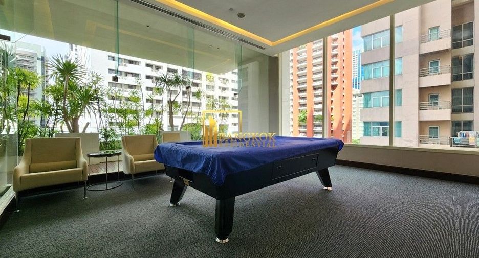 For rent 2 bedrooms condo in Pathum Wan, Bangkok