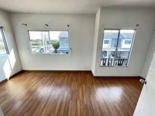 Casa adosada en venta de 1 habitaciones en Bang Bua Thong, Nonthaburi