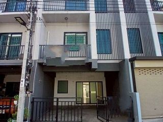 Casa adosada en venta de 1 habitaciones en Bang Bua Thong, Nonthaburi