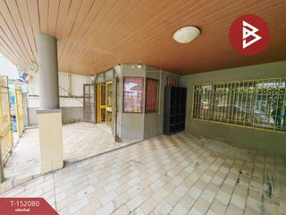 Casa adosada en venta de 6 habitaciones en Bang Na, Bangkok