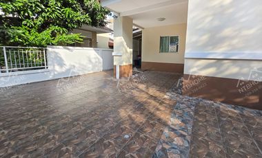 Haus zum Kauf mit 3 Zimmer in Bang Kruai, Nonthaburi