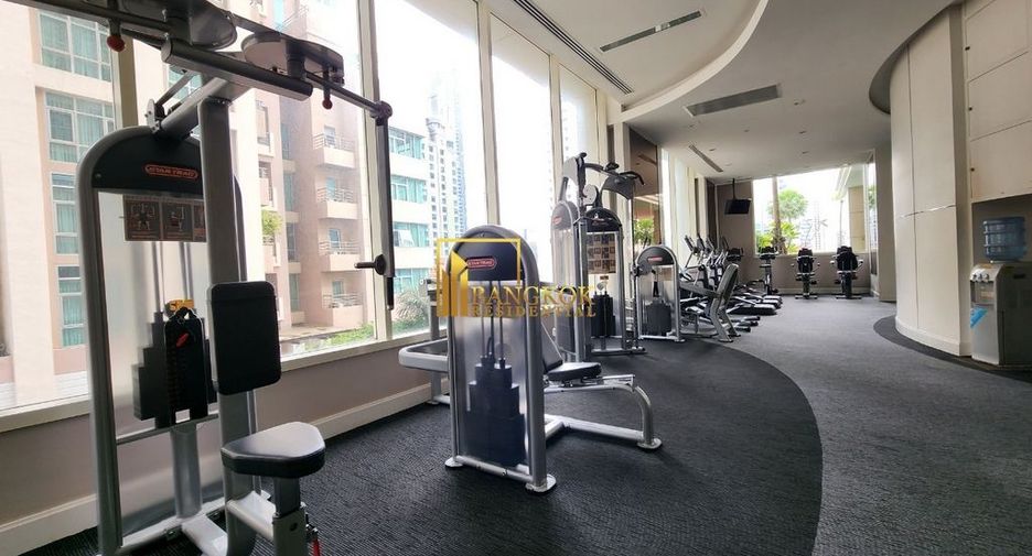 For rent 2 bedrooms condo in Pathum Wan, Bangkok