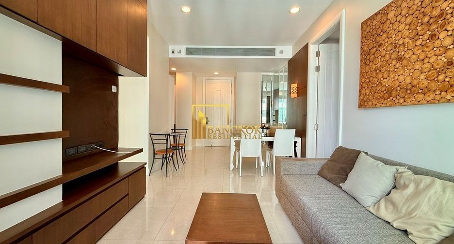 For rent 2 bedrooms condo in Pathum Wan, Bangkok