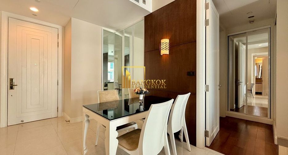 For rent 2 bedrooms condo in Pathum Wan, Bangkok