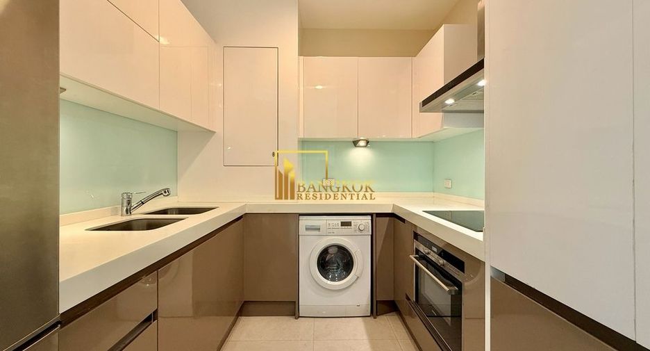 For rent 2 bedrooms condo in Pathum Wan, Bangkok