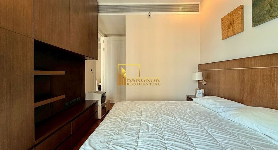 For rent 2 bedrooms condo in Pathum Wan, Bangkok